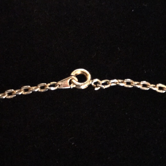 14k Gold #1 MOM Pendant With Chain - Picture 3 of 3